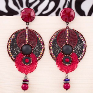 Boucles d'oreilles EGYPTO SANGRE Red Black Pendantes longues pavées ajourées Filigranes Noir et Rouge Rhodium Cristal et émaux