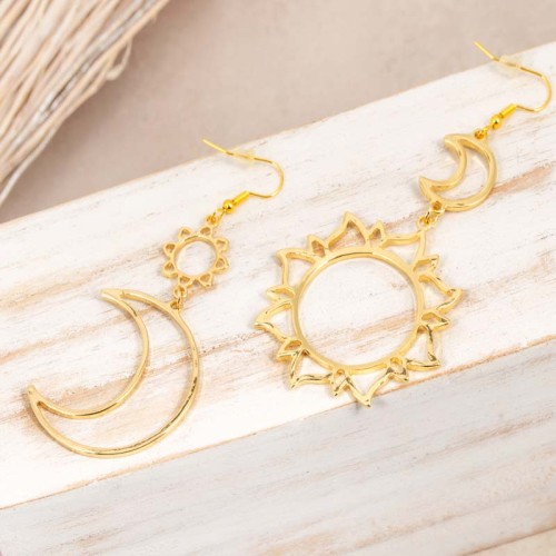 Boucles d'oreilles ASTRA Gold Pendantes asymétriques étoile et lune Doré Laiton doré à l'or fin